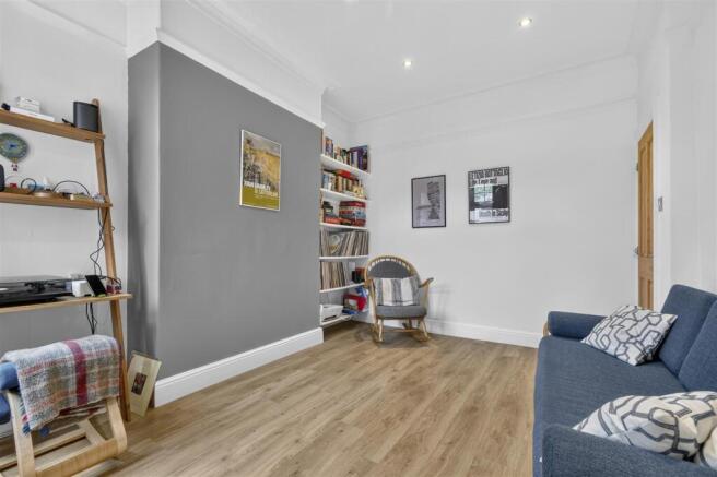 4 bed Terraced for sale Image 5