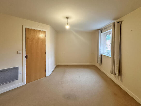 Squires Grove, New Invention, Willenhall photo 5
