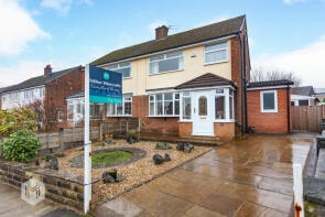 10, Chantlers Avenue, Bury BL8 2LN