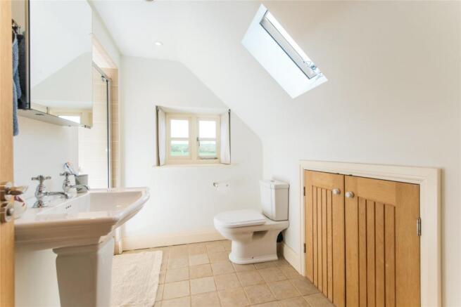 F/F Shower Room