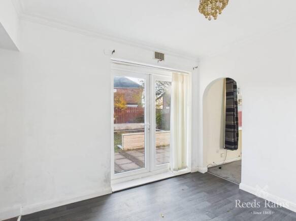 3 bed Semi-Detached for sale Image 4
