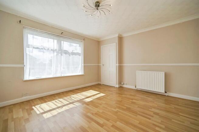 2 bed Semi-Detached for sale Image 5