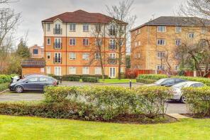 Flat 14, Chichester House, Galsworthy Road, Kingston Upon Thames KT2 7BS