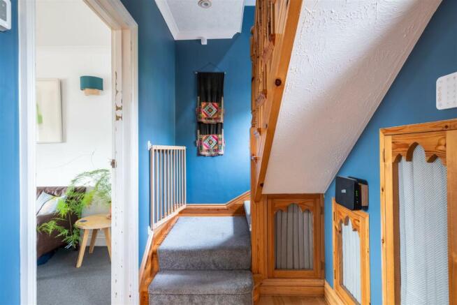 LE 20 Hereward Way BN7 2HJ-22.jpg