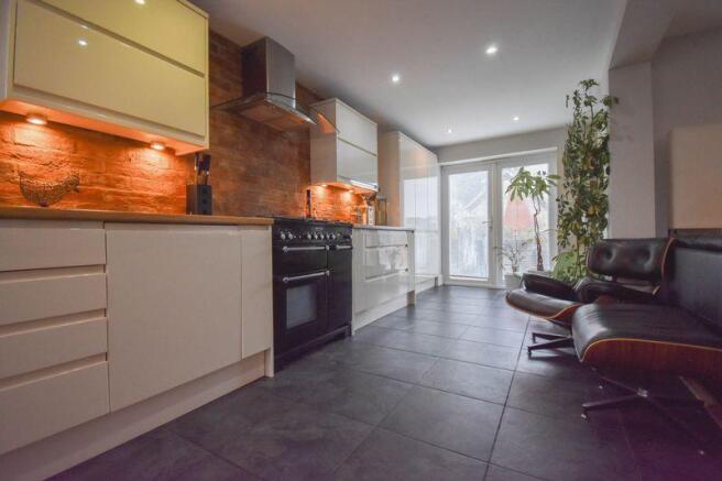 Kitchen/Diner/...