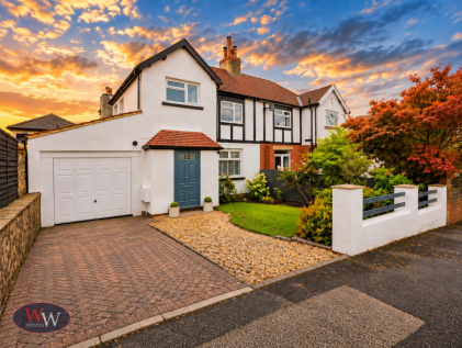 Hope Lane, Baildon, BD17 5AS