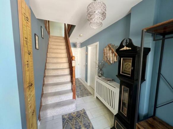 6 bed Detached for sale Image 12