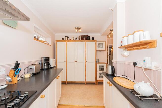 (Rightmove) 14.jpg