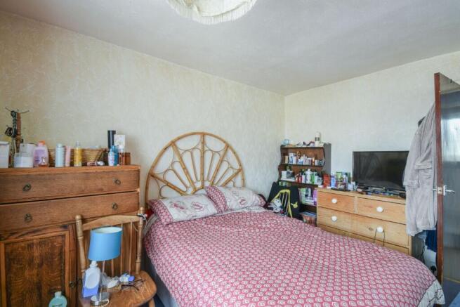 3 bed Terraced for sale Image 9