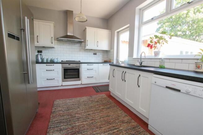 OPEN PLAN DINING KITCHEN
