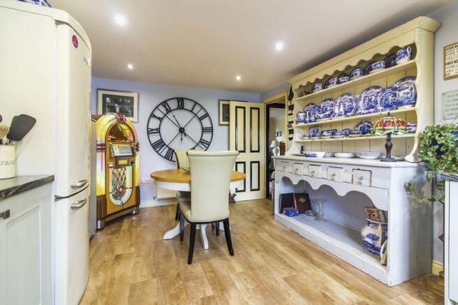 Kitchen 2