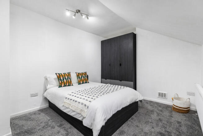 2 bed House to rent Image 11