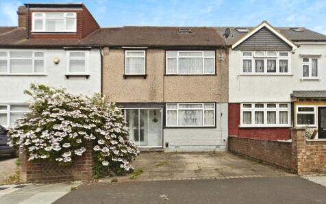 Lyndhurst Avenue, London, SW16