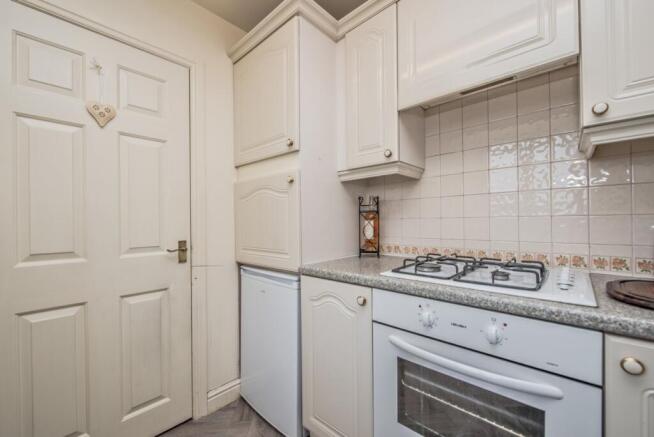 2 bed Retirement Property for sale Image 6