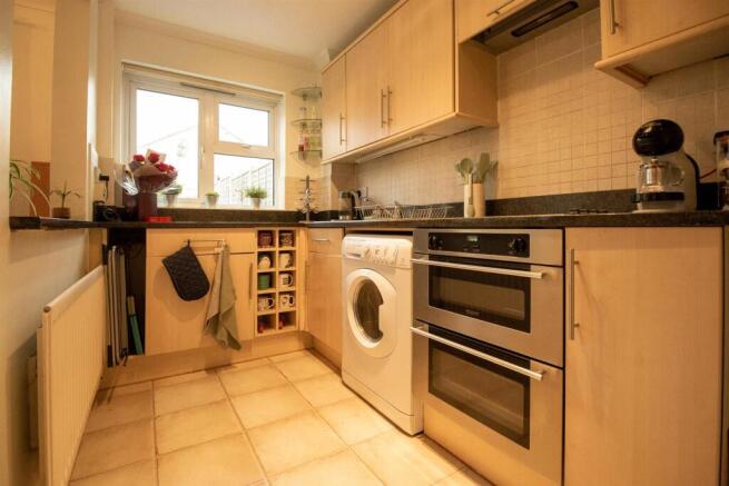 31 Cedar Way - Kitchen-2.jpg