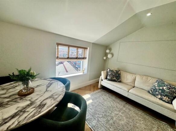 1 bed Flat for sale Image 11