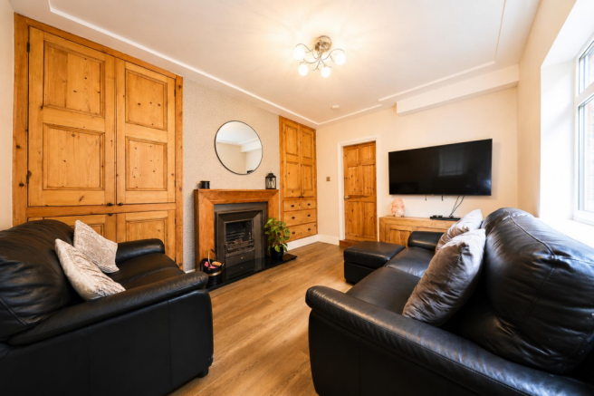4 bed Terraced for sale Image 10