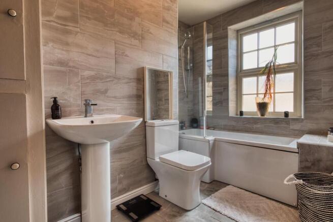 3 bed Terraced for sale Image 8
