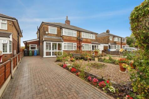 Farnsworth Close, ASHTON-UNDER-LYNE, Lancashire, OL7