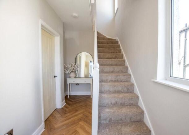 3 bed Semi-Detached for sale Image 7