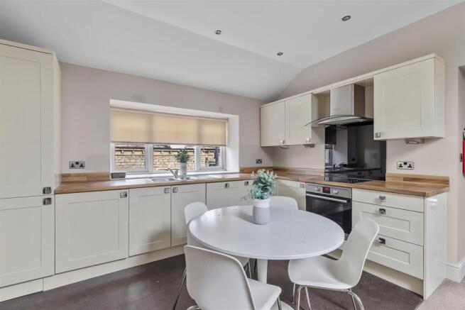 1 bed Apartment for sale Image 7
