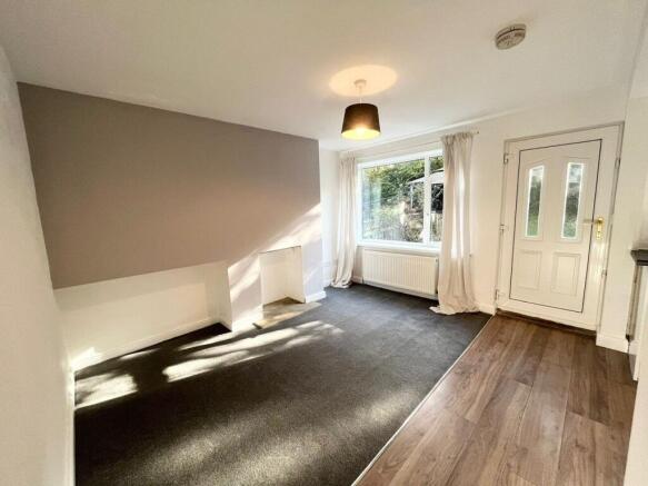 3 bed Terraced to rent Image 6