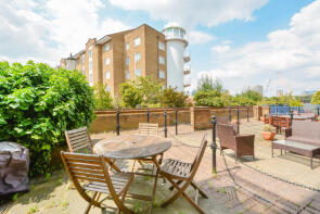 Flat 2, Blenheim Court, Rotherhithe Street, London SE16 5ST