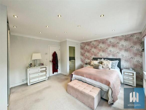 4 bed Terraced for sale Image 12