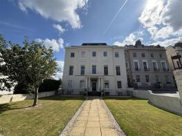 15, 112 Cedar House, Bath Road, Cheltenham GL53 7JX