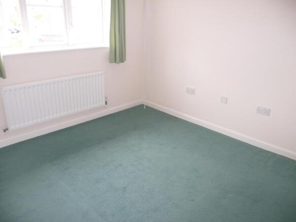 MAIN BEDROOM