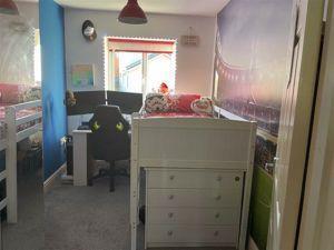 BEDROOM 1 (FRONT)