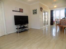 85, Warwick Crescent, Hayes UB4 8RQ