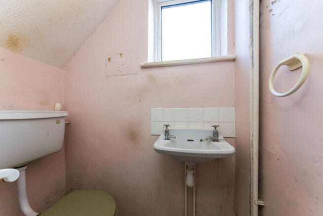 Cloakroom / WC