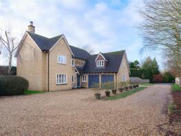 36, Lime Trees, Chippenham SN15 4BN