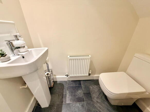 4 bed Town House for sale Image 6