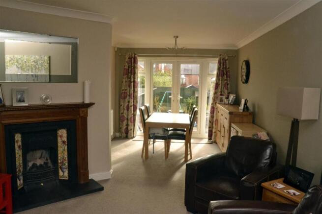 5 Dining Room.JPG