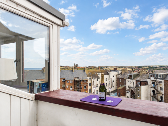2 bed Penthouse for sale Image 3