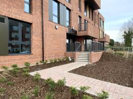 Flat 10, City Gate Icona 2, Eboracum Way, York YO31 7AN