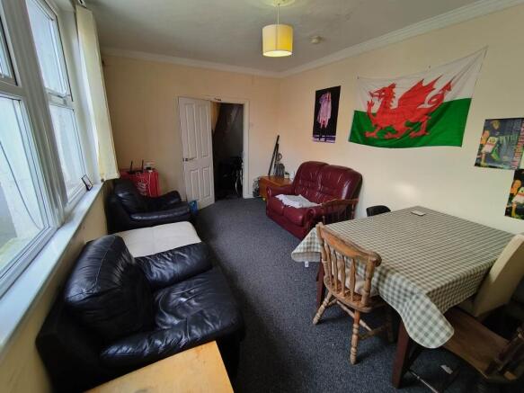 Living room (2)