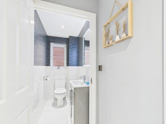 3 bed Semi-Detached for sale Image 7