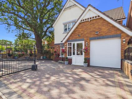 Ludworth Avenue, Marston Green, Solihull, B37