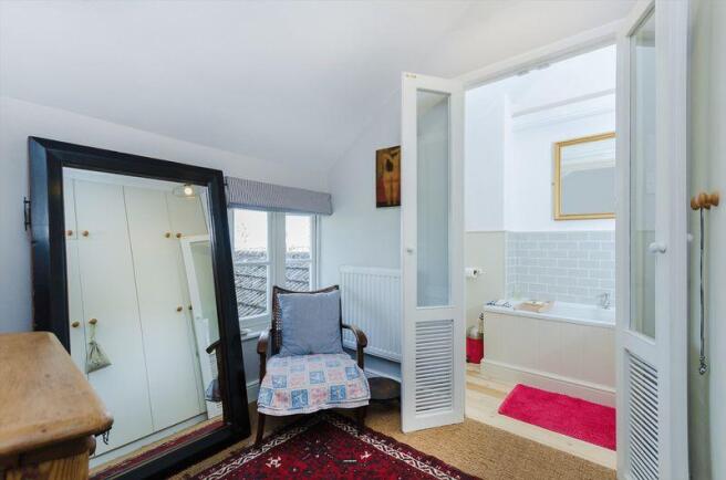 Bed 3 & bathroom
