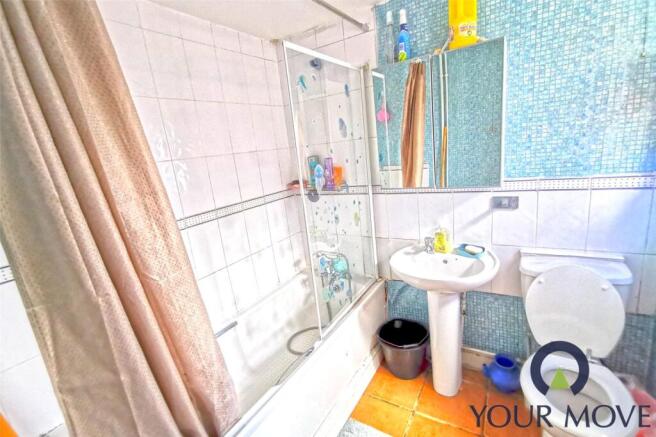 3 bed Terraced for sale Image 4