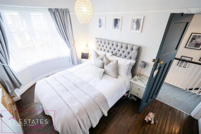 MASTER BEDROOM.jpg