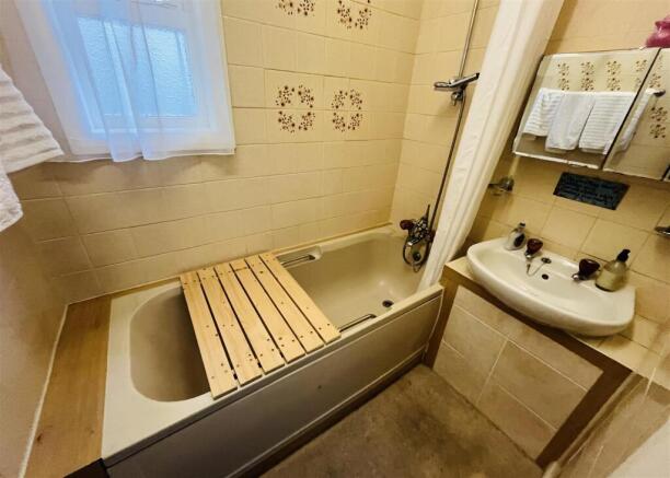 1 bed Semi-Detached for sale Image 10