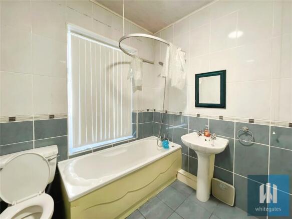 2 bed Terraced to rent Image 8
