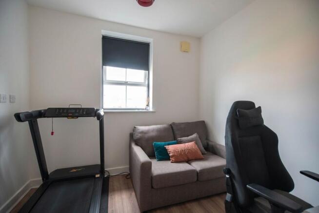 4 bed Semi-Detached for sale Image 12