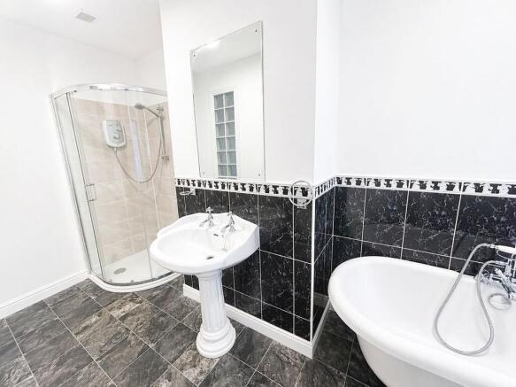 1 bed Terraced to rent Image 8