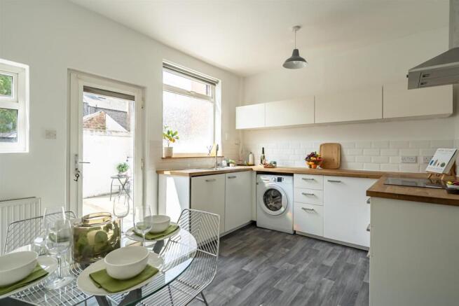 KITCHEN DINING