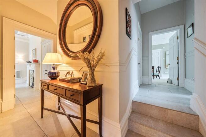 2 bed Apartment for sale Image 11